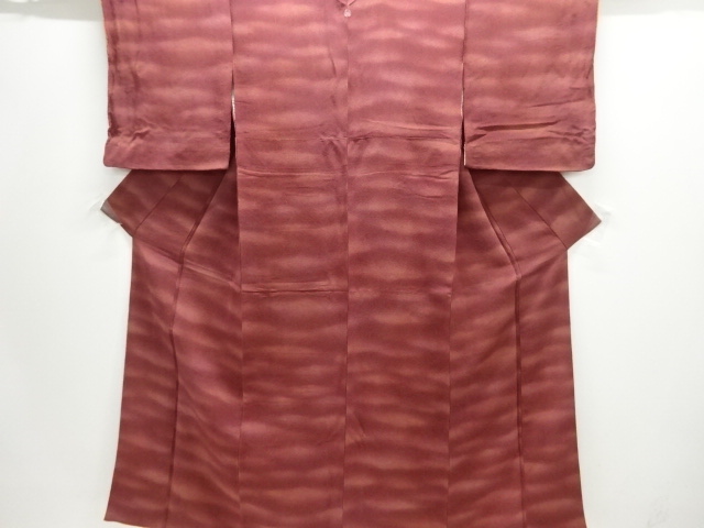 縮緬地霞模様一つ紋小紋着物